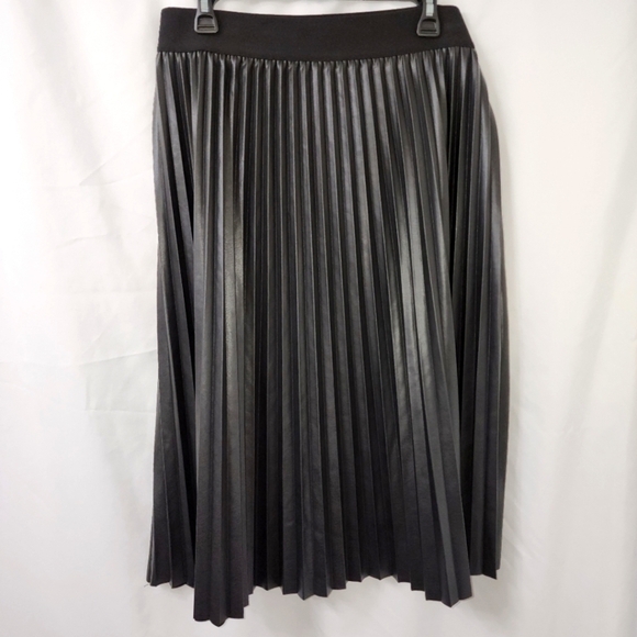 Simply Vera Vera Wang Black A-Line Skirt - Picture 1 of 6
